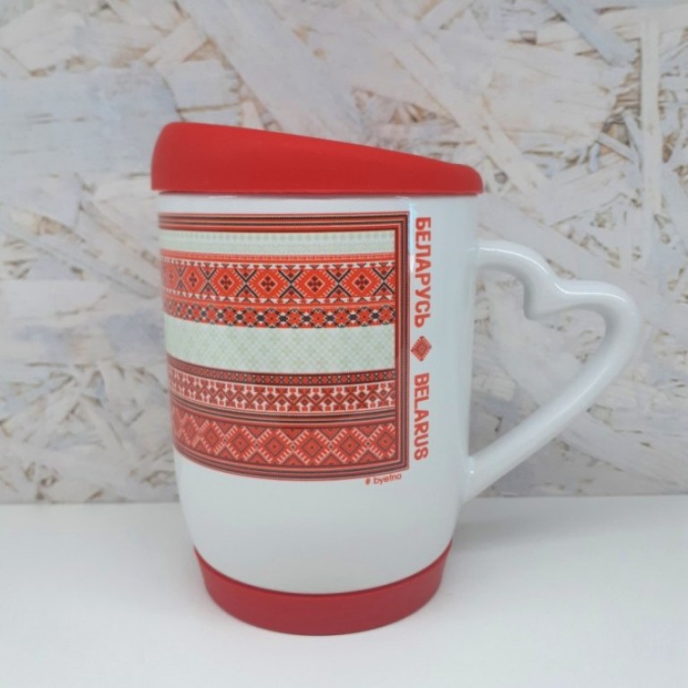 Кружка "Белорусский орнамент" белая с красной подставкой и крышкой | #byetno